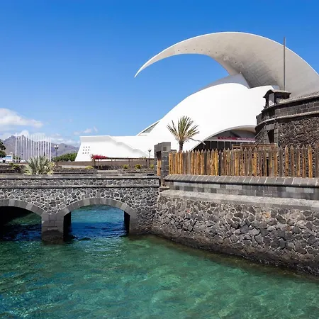 Home2book Stunning&design Cruz